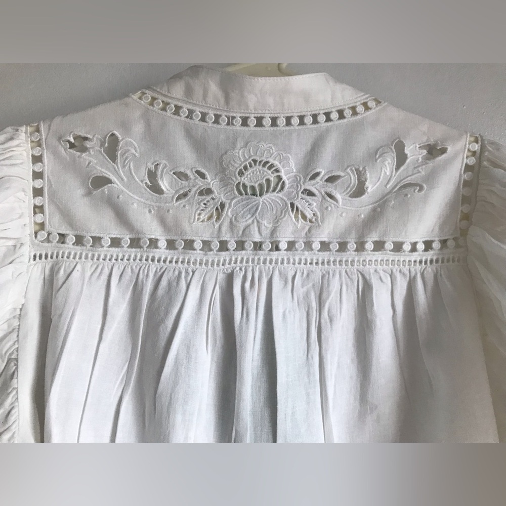 FARM Rio Romantic Richelieu Puffed Sleeve Blouse - Picture 13 of 16